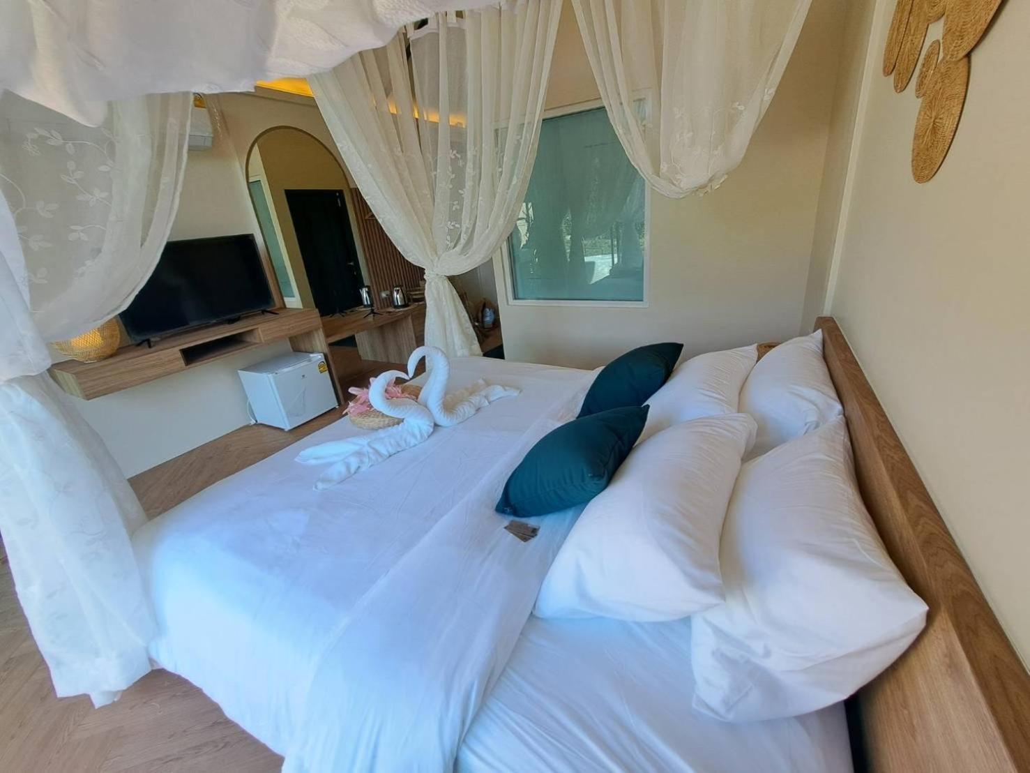 Baan Nai Baan Nok Resort นครนายก ภายนอก รูปภาพ