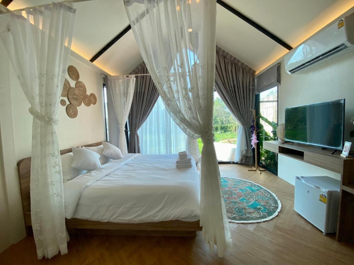 Baan Nai Baan Nok Resort นครนายก ภายนอก รูปภาพ
