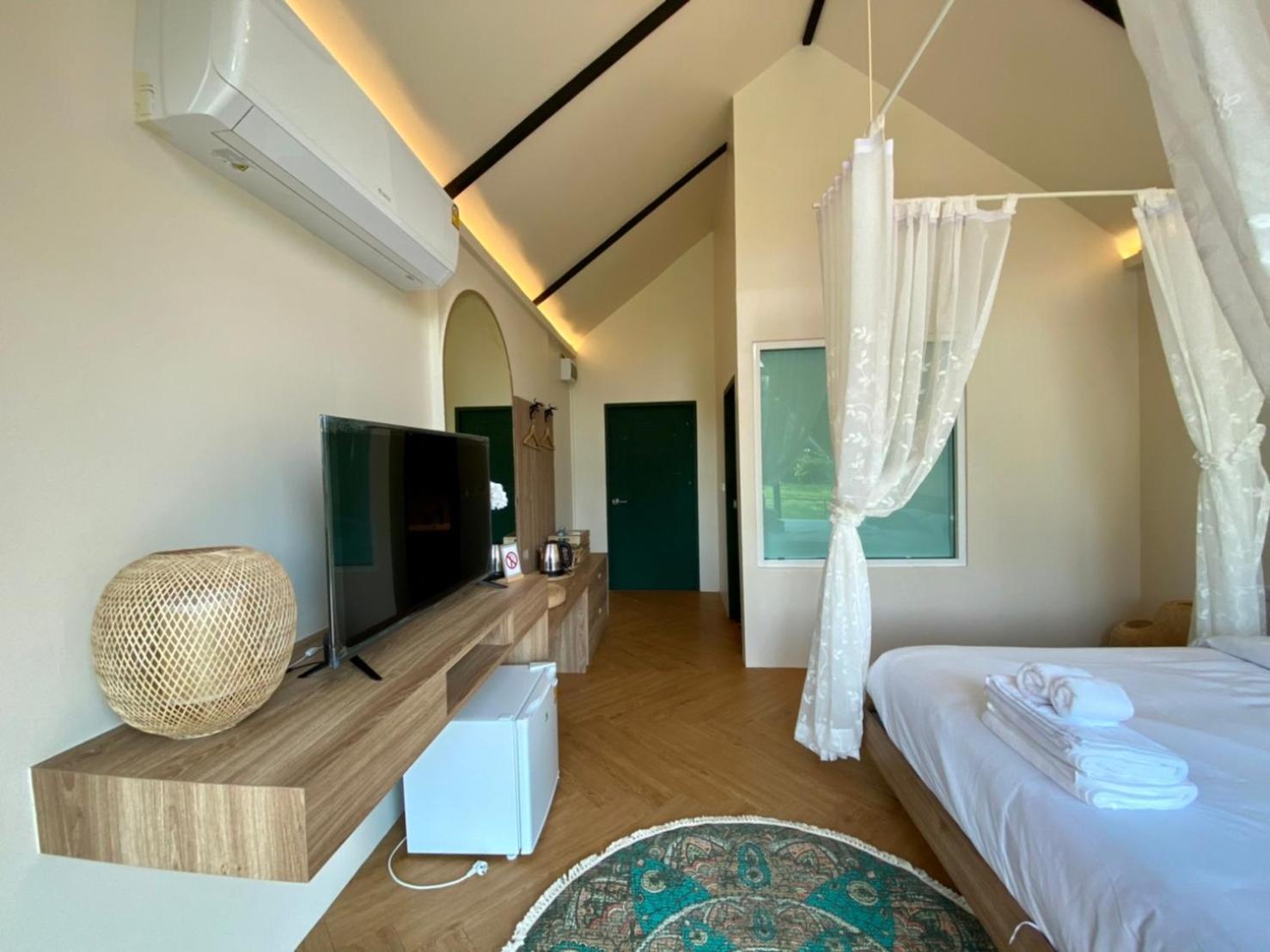 Baan Nai Baan Nok Resort นครนายก ภายนอก รูปภาพ