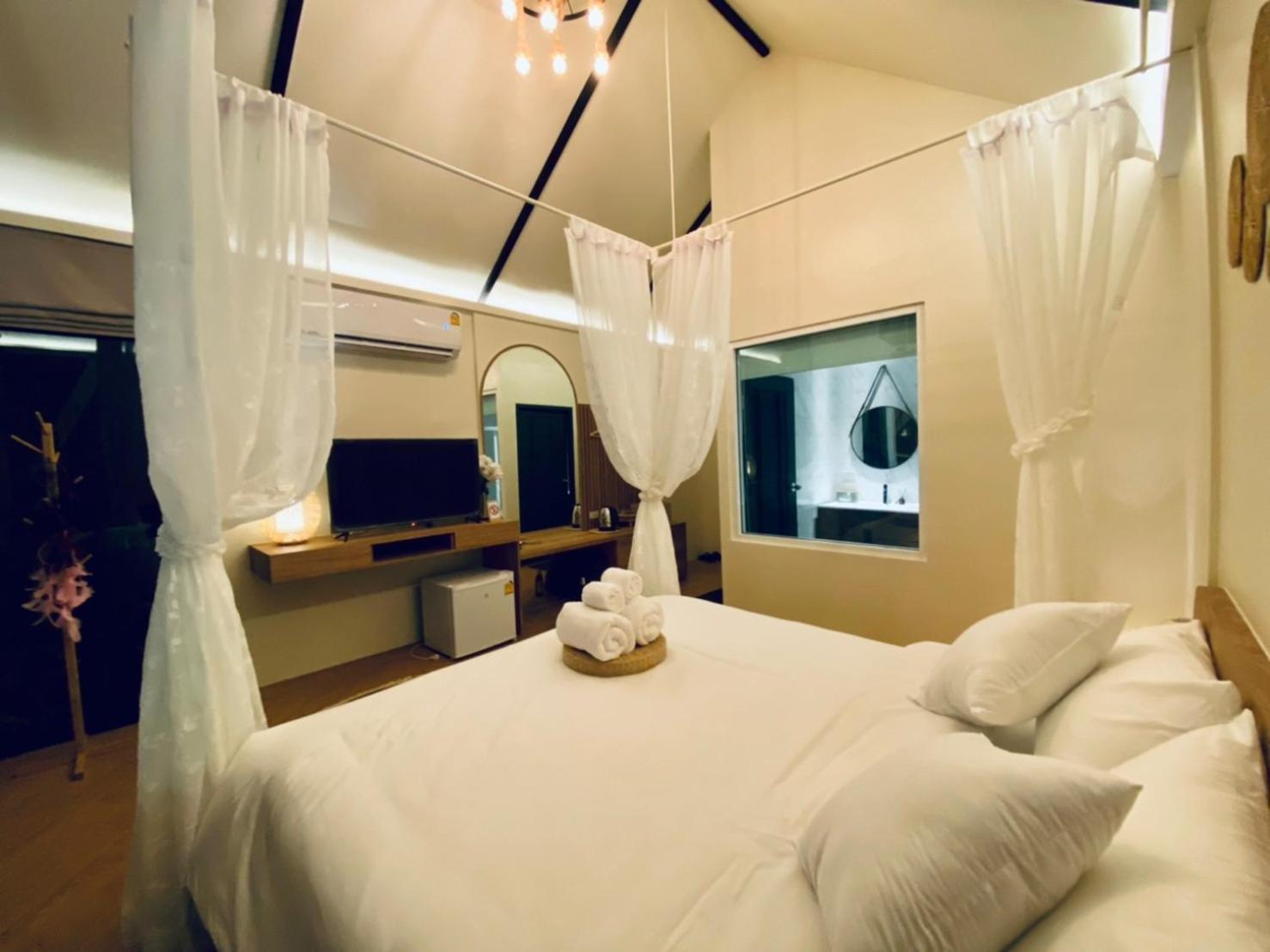 Baan Nai Baan Nok Resort นครนายก ภายนอก รูปภาพ